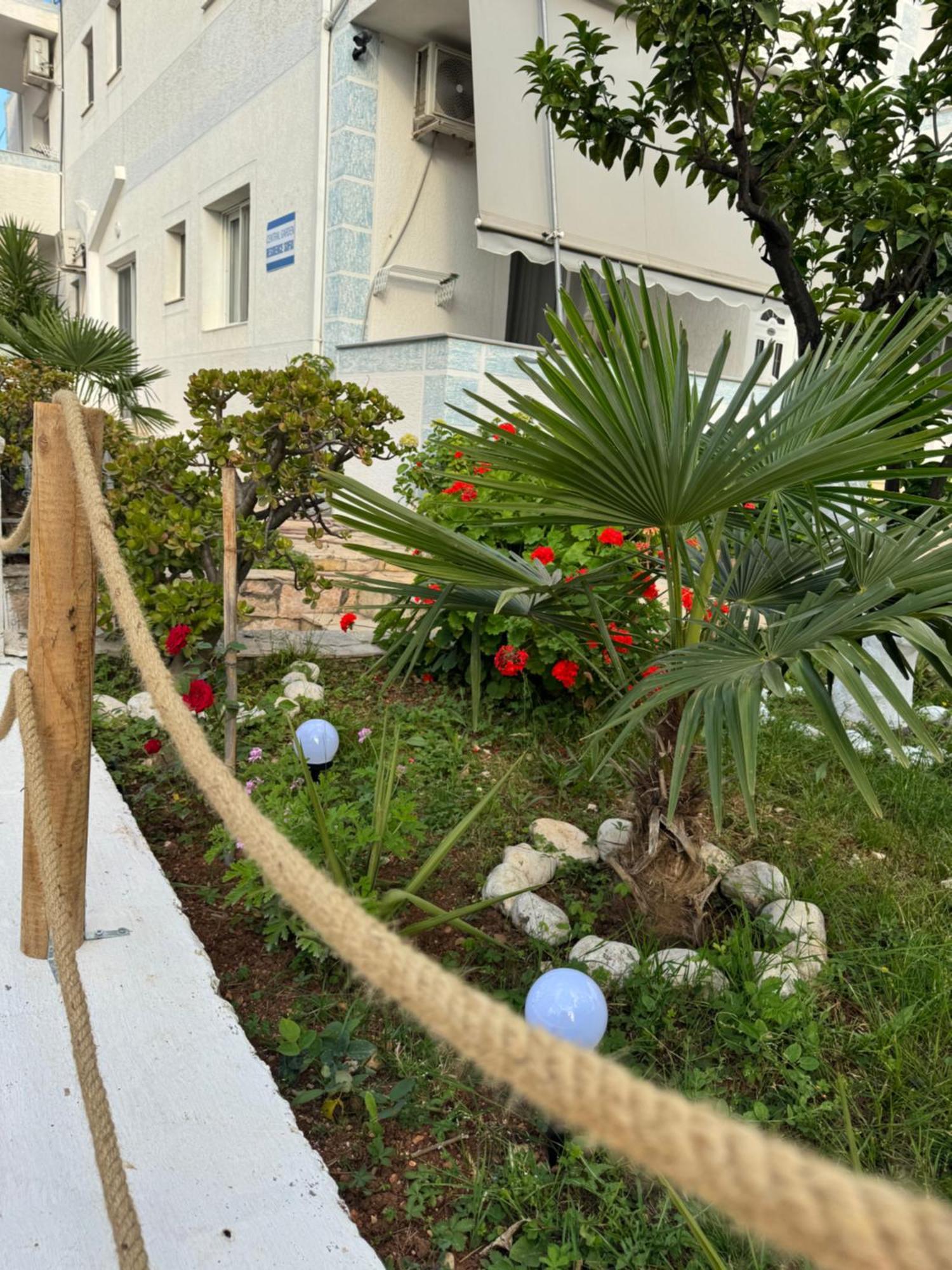 קסאמיל Central Garden Residence Sofia - Free Parking מראה חיצוני תמונה